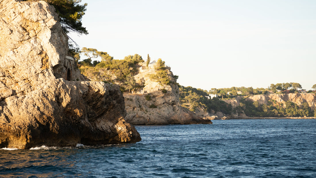 L'anse Méjean : un joyau caché de la Méditerranée à découvrir depuis la mer